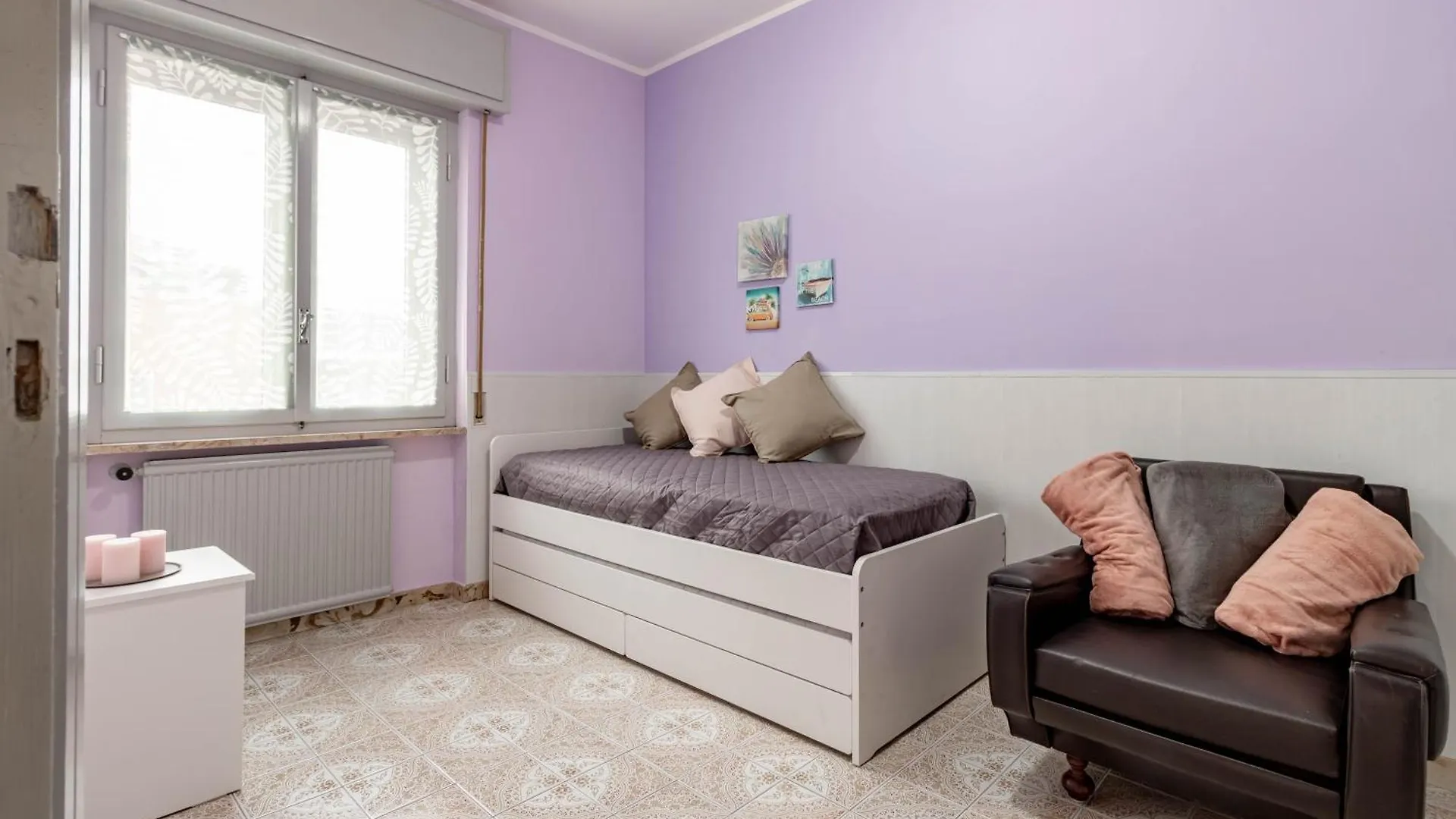 H11 House Of Colors Parcheggio Lejlighed Taggia Italien